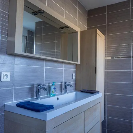 Le Sans Soucis 公寓 *